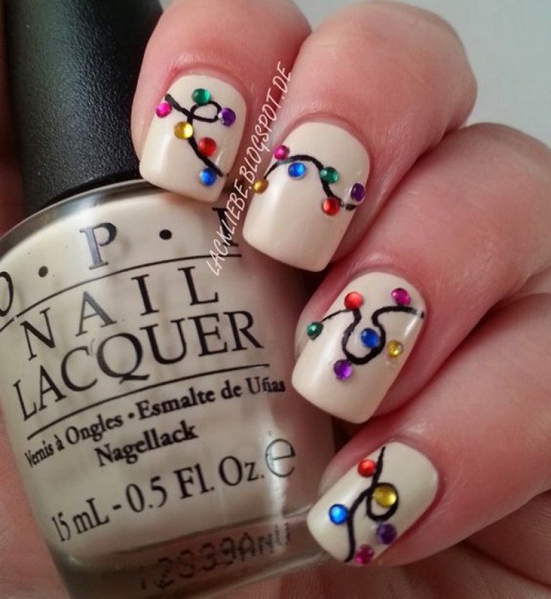 #Spécial Noël : 20 sublimes Nail Art qui vont faire tomber la mère Noël