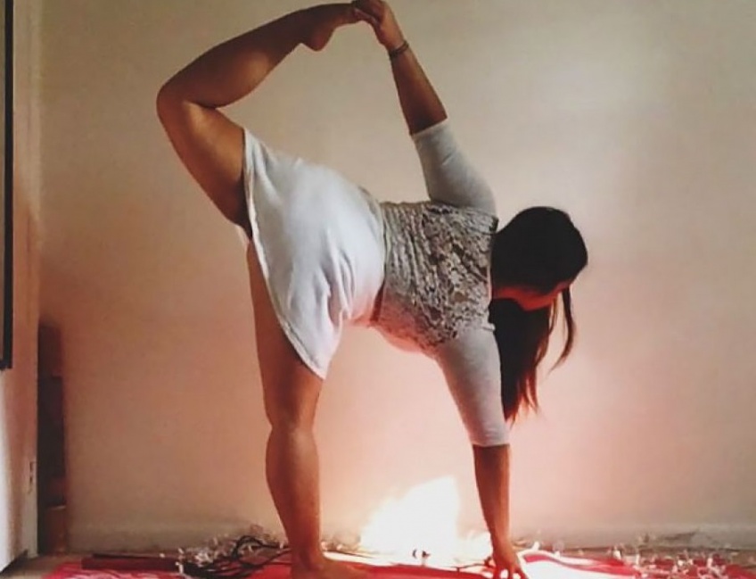 Le yoga pour les femmes rondes