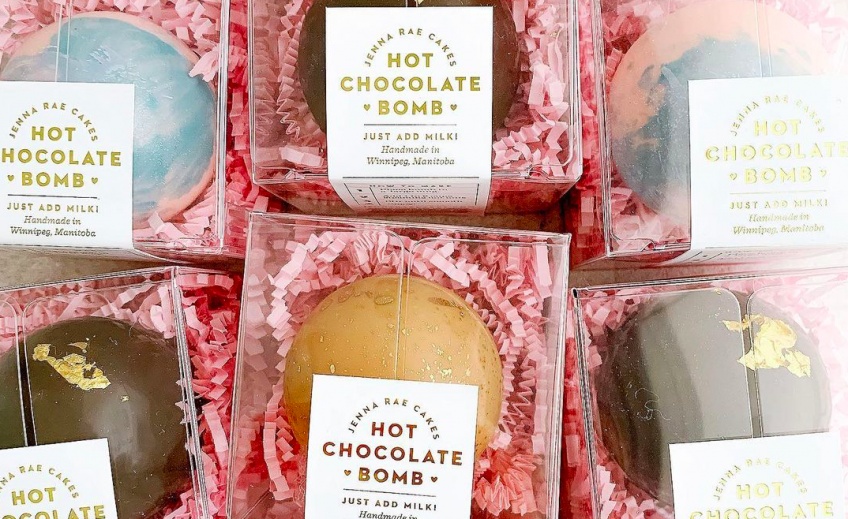 Bombe pour chocolat chaud : la tendance food ultra-gourmande qui fait  fureur sur les réseaux sociaux !