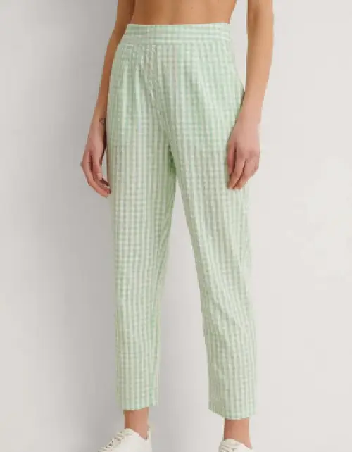 NA-KD - Pantalon vert à carreaux